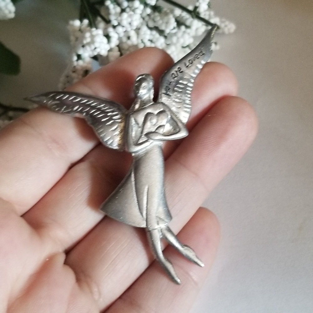 Gorgeous VTG Angel Brooch - Picture 7 of 7
